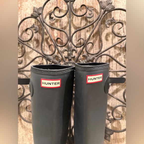 Hunter Rain Boots Original Tall Women’s Size US 9 dark grey  Gloss Rubber shoes - Picture 6 of 9